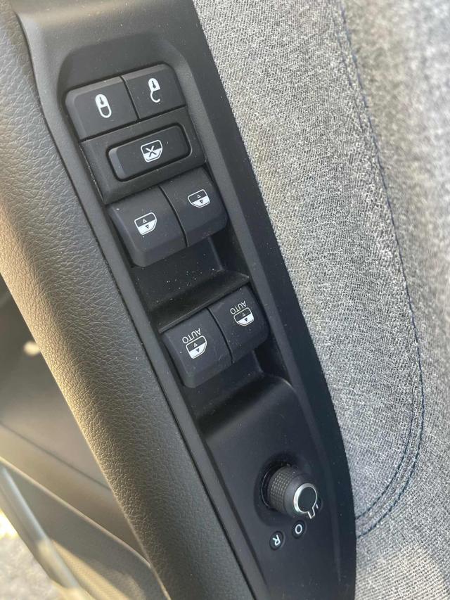 JEEP Compass usata, con Servosterzo