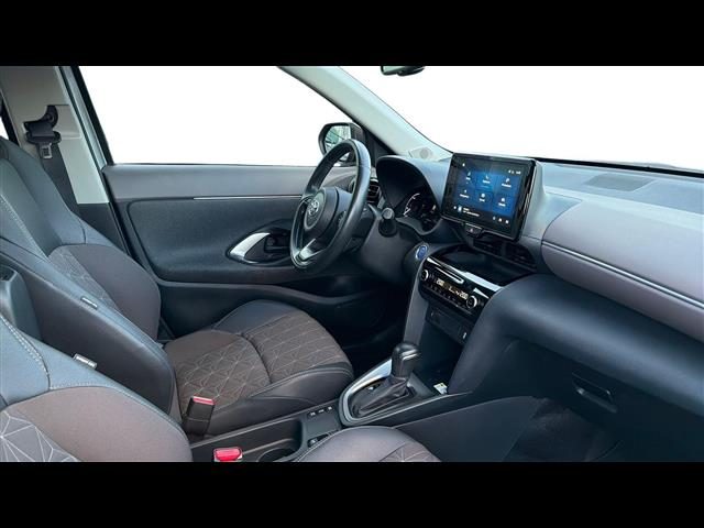 TOYOTA Yaris usata, con Cerchi in lega