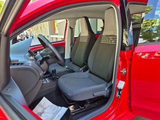 VOLKSWAGEN up! usata, con Park Distance Control
