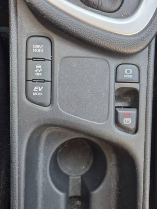 TOYOTA Yaris usata, con Fendinebbia