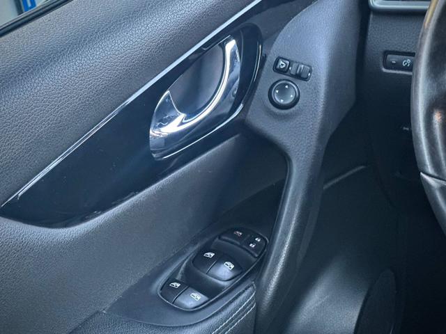 NISSAN Qashqai usata, con Vetri oscurati
