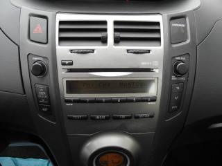 TOYOTA Yaris usata, con MP3