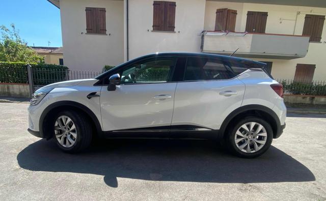RENAULT Captur usata 17