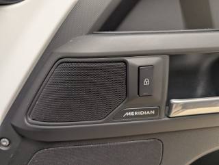 LAND ROVER Defender usata 16