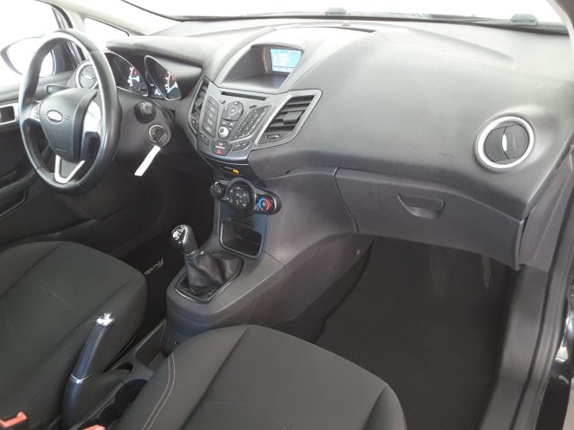 FORD Fiesta usata, con ESP