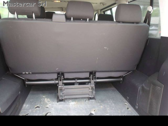 VOLKSWAGEN T6 Caravelle usata 7