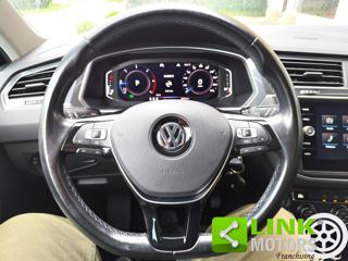 VOLKSWAGEN Tiguan usata, con Autoradio