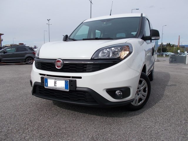 FIAT Doblo usata, con Airbag Passeggero