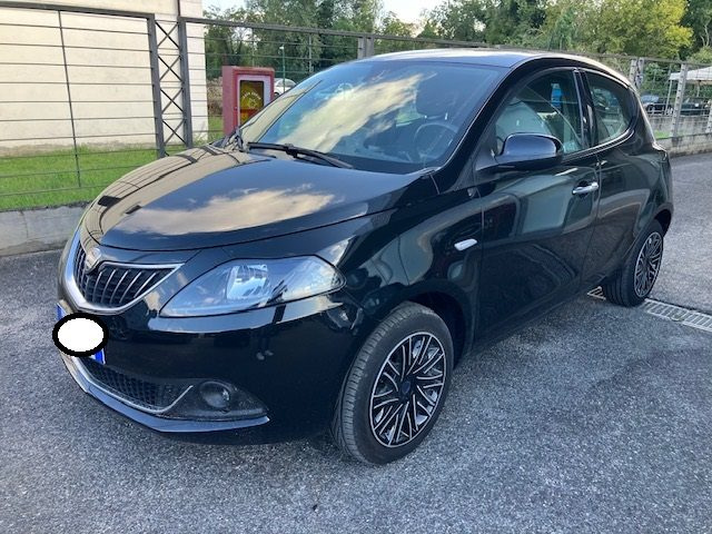 LANCIA Ypsilon usata, con Airbag
