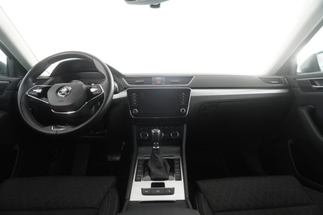 SKODA Superb usata 10