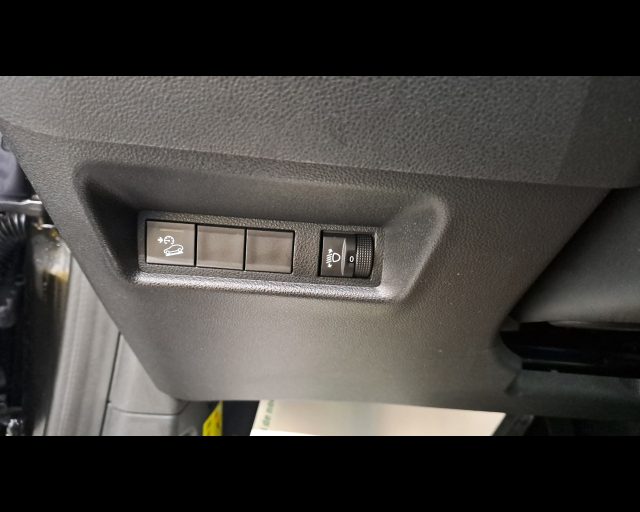 JEEP Avenger usata, con Apple CarPlay
