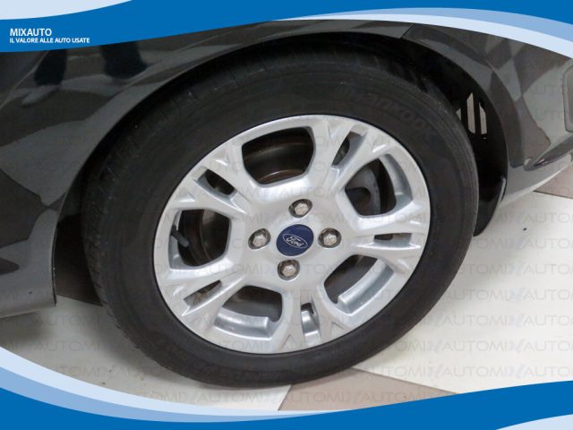 FORD Fiesta usata, con Servosterzo