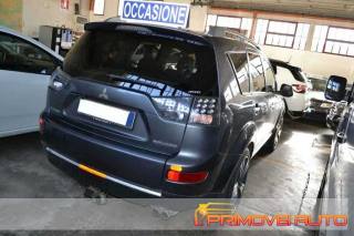 MITSUBISHI Outlander usata, con Fendinebbia
