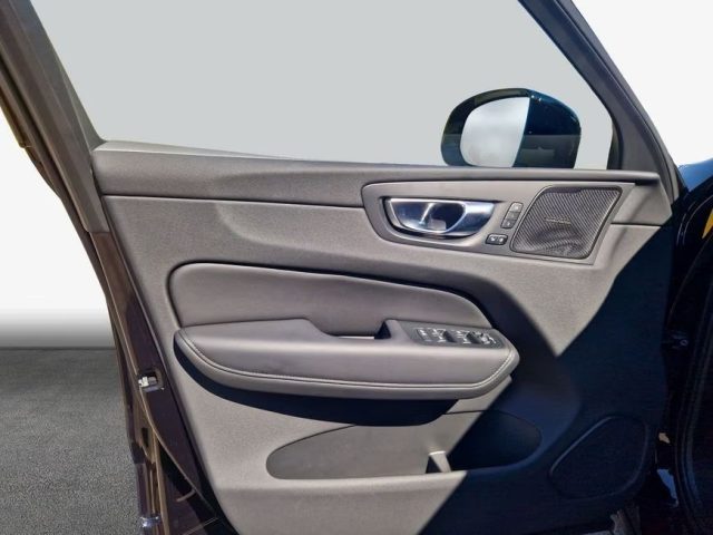VOLVO XC60 usata, con Park Distance Control