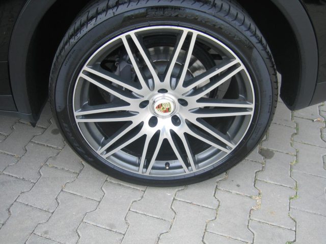 PORSCHE Cayenne usata, con Airbag