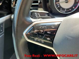 VOLKSWAGEN Touareg usata, con Luci diurne LED