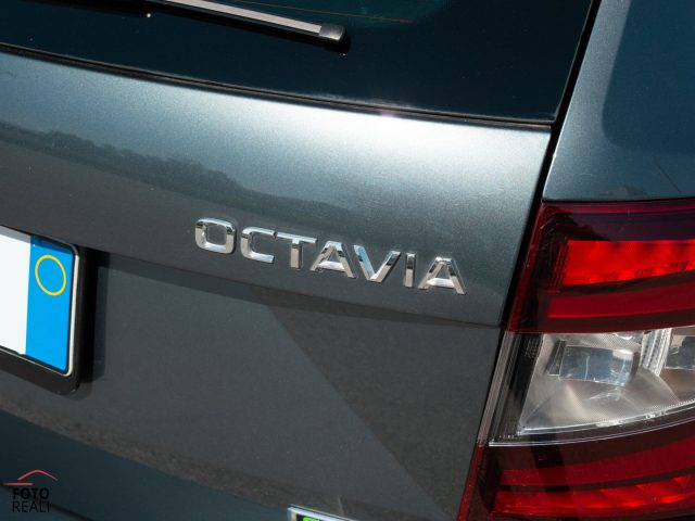 SKODA Octavia usata, con Specchietti laterali elettrici