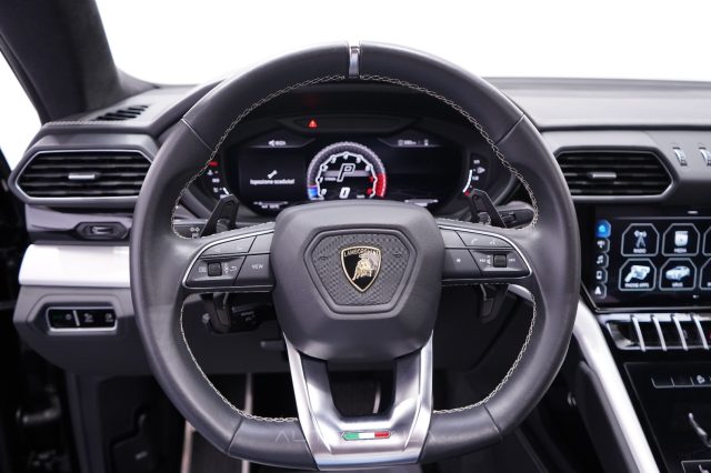 LAMBORGHINI Urus usata, con Fari LED
