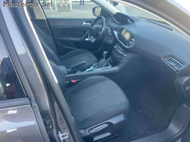 PEUGEOT 308 usata, con Sistema di navigazione