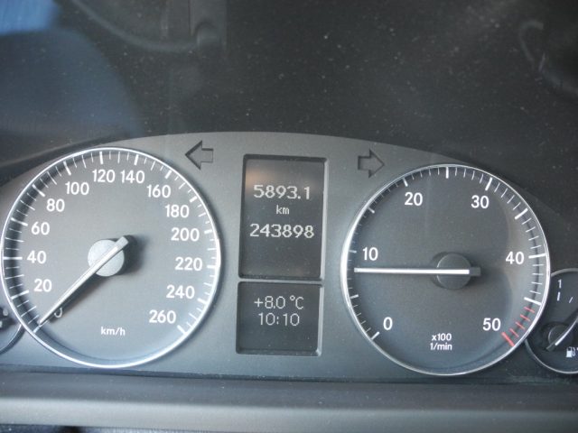 MERCEDES-BENZ C 220 usata, con Servosterzo