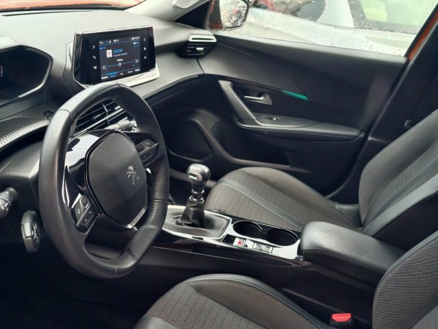 PEUGEOT 2008 usata, con Cerchi in lega