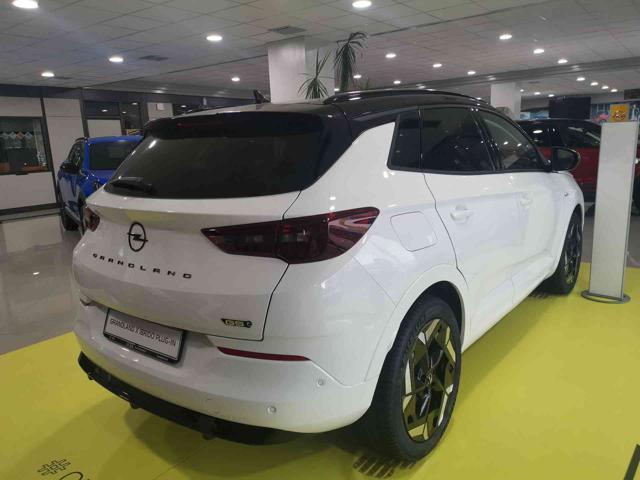 OPEL Grandland usata, con Antifurto