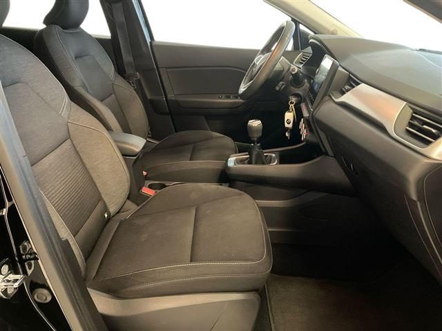 RENAULT Captur usata, con Volante in pelle