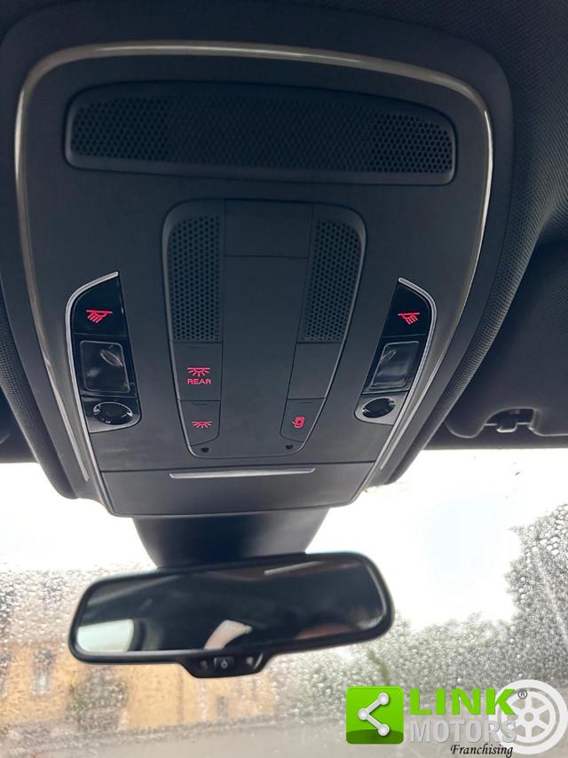 AUDI A8 usata, con Volante in pelle