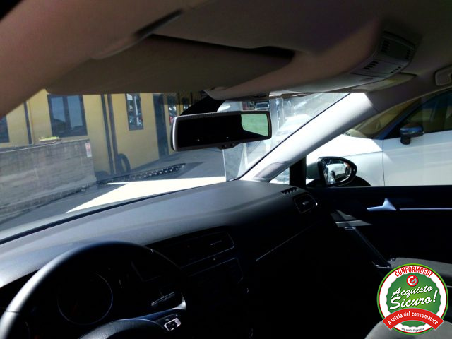 VOLKSWAGEN Golf usata, con Autoradio digitale