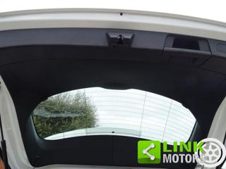 MERCEDES-BENZ GLA 180 usata, con Freno di stazionamento elettrico