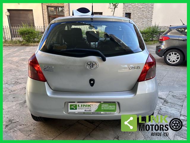 TOYOTA Yaris usata, con Alzacristalli elettrici
