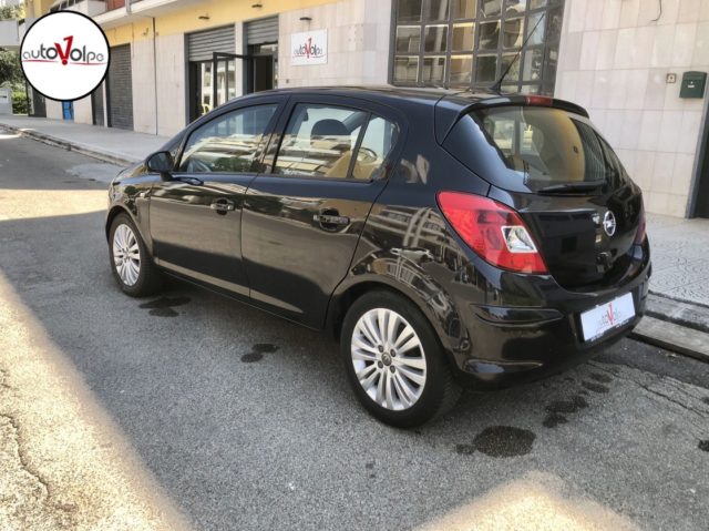 OPEL Corsa usata, con Autoradio