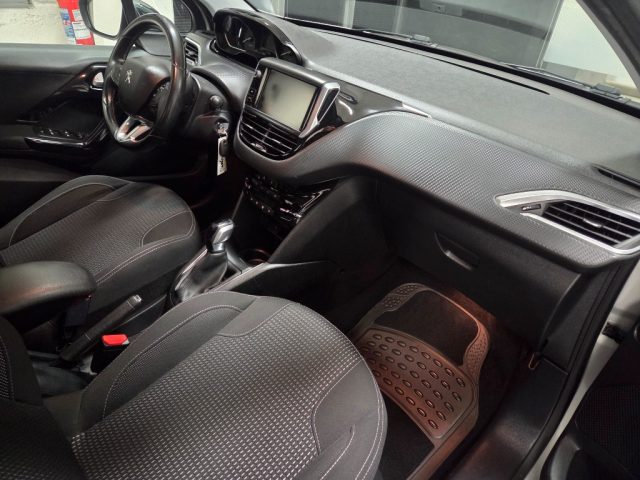 PEUGEOT 208 usata, con Cronologia tagliandi