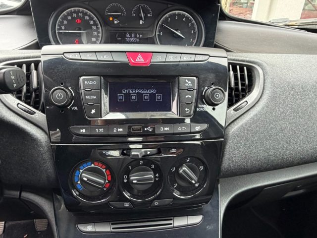 LANCIA Ypsilon usata, con Cronologia tagliandi