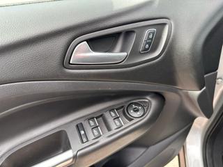 FORD Kuga usata, con Autoradio