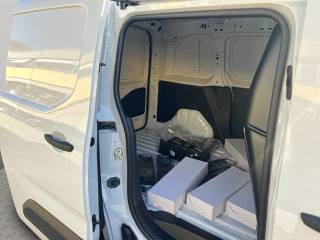 OPEL Combo usata, con Adaptive Cruise Control