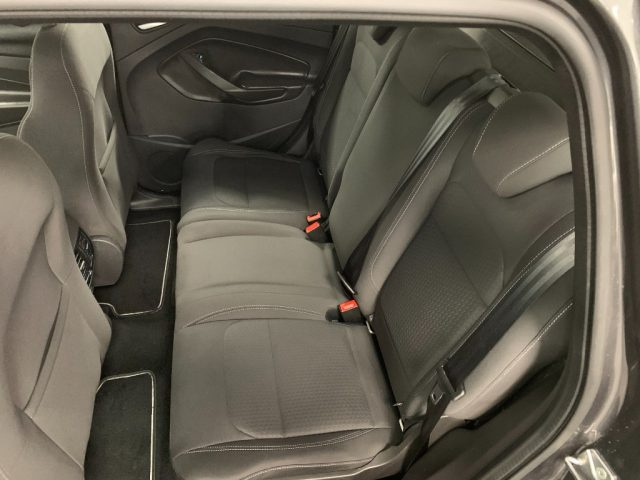 FORD Kuga usata, con Fendinebbia