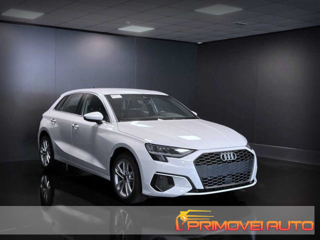 AUDI A3 usata, con Fari LED