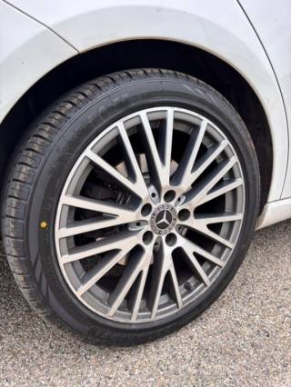 MERCEDES-BENZ CLA 200 usata, con Autoradio