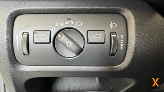 VOLVO V40 Cross Country usata, con Park Distance Control