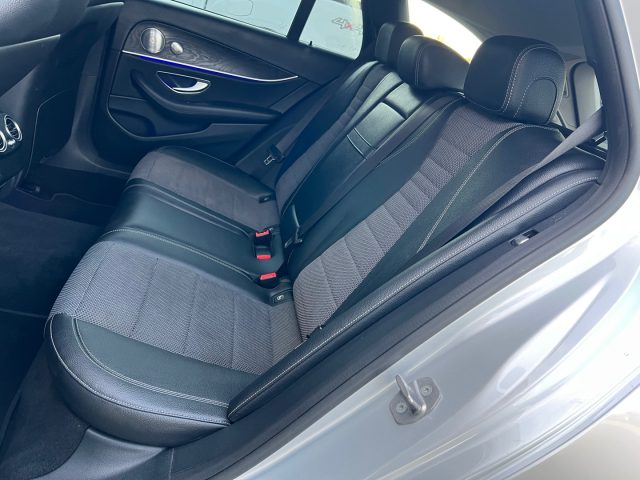 MERCEDES-BENZ E 220 usata, con Regolazione elettrica sedili