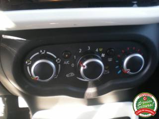 RENAULT Twingo usata 17