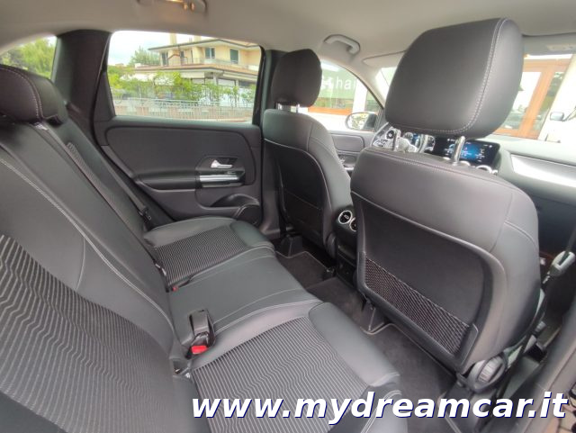 MERCEDES-BENZ B 180 usata, con Autoradio digitale