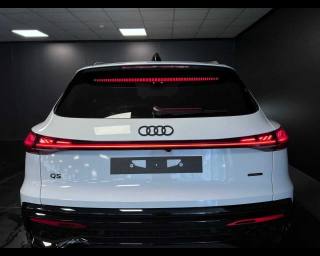 AUDI Q5 usata, con Sedile posteriore sdoppiato