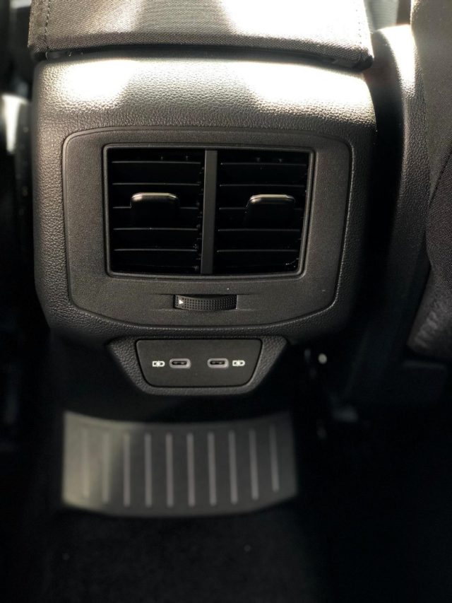 VOLKSWAGEN T-Roc usata, con Monitoraggio pressione pneumatici