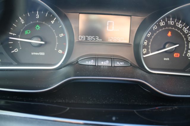 PEUGEOT 208 usata, con Controllo trazione