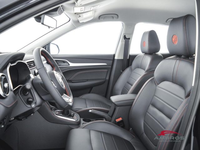 MG ZS usata 8