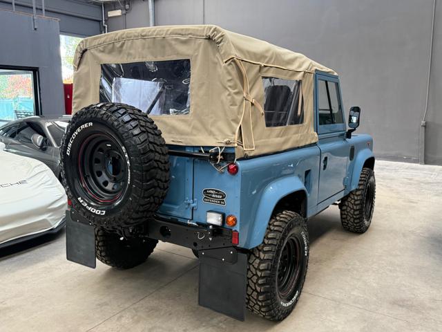 LAND ROVER Defender usata, con Trazione integrale