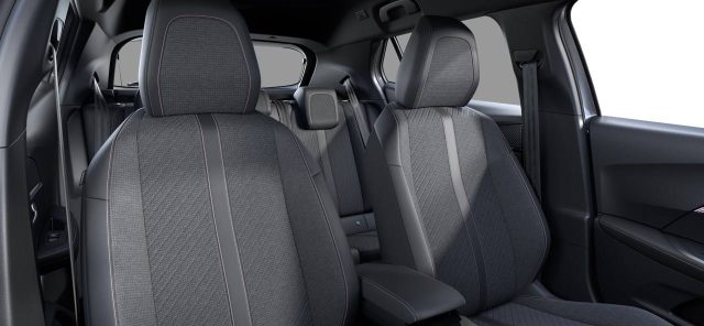 PEUGEOT 2008 usata, con Sedile posteriore sdoppiato