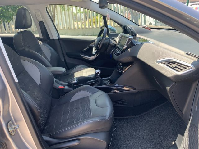 PEUGEOT 2008 usata, con Controllo trazione